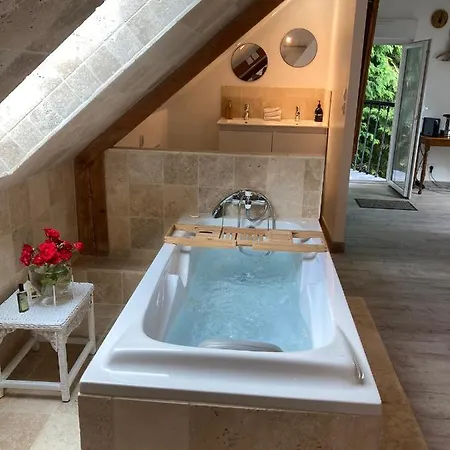 A 2 De Paris, Loft Romantique De 55 M2 En Pleine Nature Entre Campagne Et Saint-Philbert-des-Champs